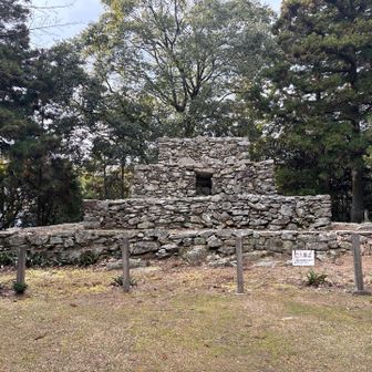 熊山遺跡🪨なんかの儀式しとったんかな😙