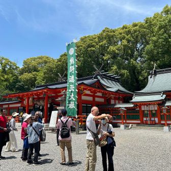 速玉大社へ。御神木はナギ