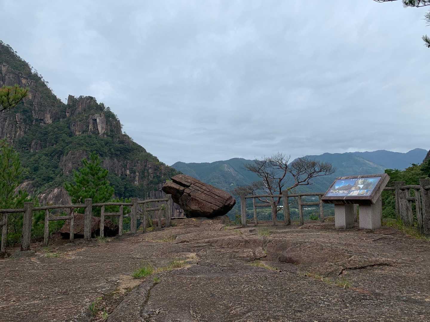 少し登ると絶景が❣️