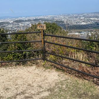 井野山山頂から見る宗像方面になります。