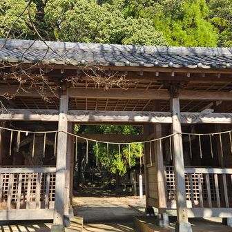 すぐにお寺があります
福城寺仁王門
