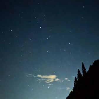 大阪側の空は やはり明るいですね
