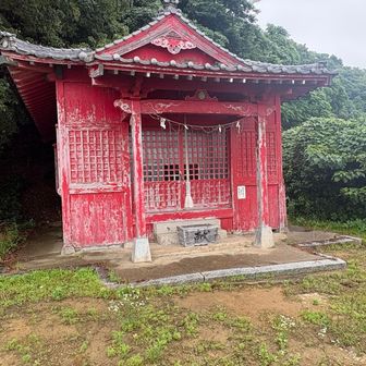 合掌🙏
この先に登ると祇園山山頂。
あろうことか写真忘れました、、、