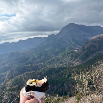 今度は爆弾💣おにぎり🍙‼️
ぱっくし🤤
