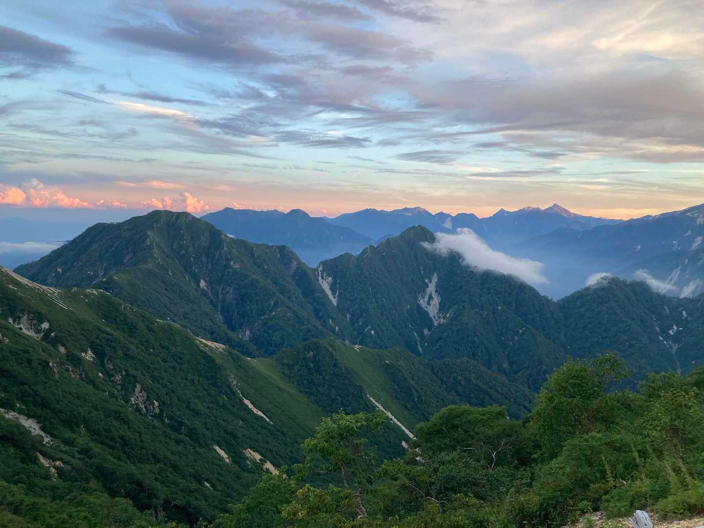 明日行く北葛岳、七倉岳