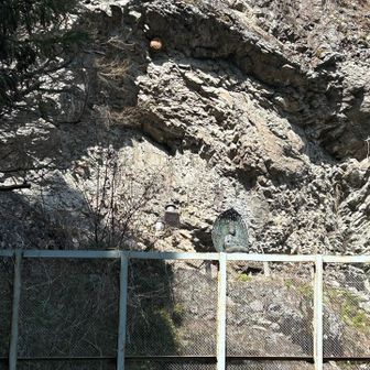 宝山寺をウロウロ🚶