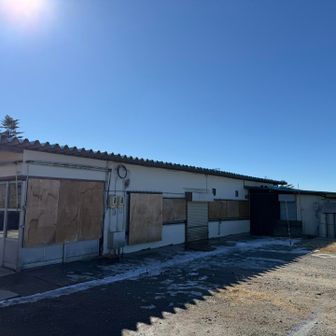 車山肩のレストハウスチャップリンは冬季閉鎖みたい。