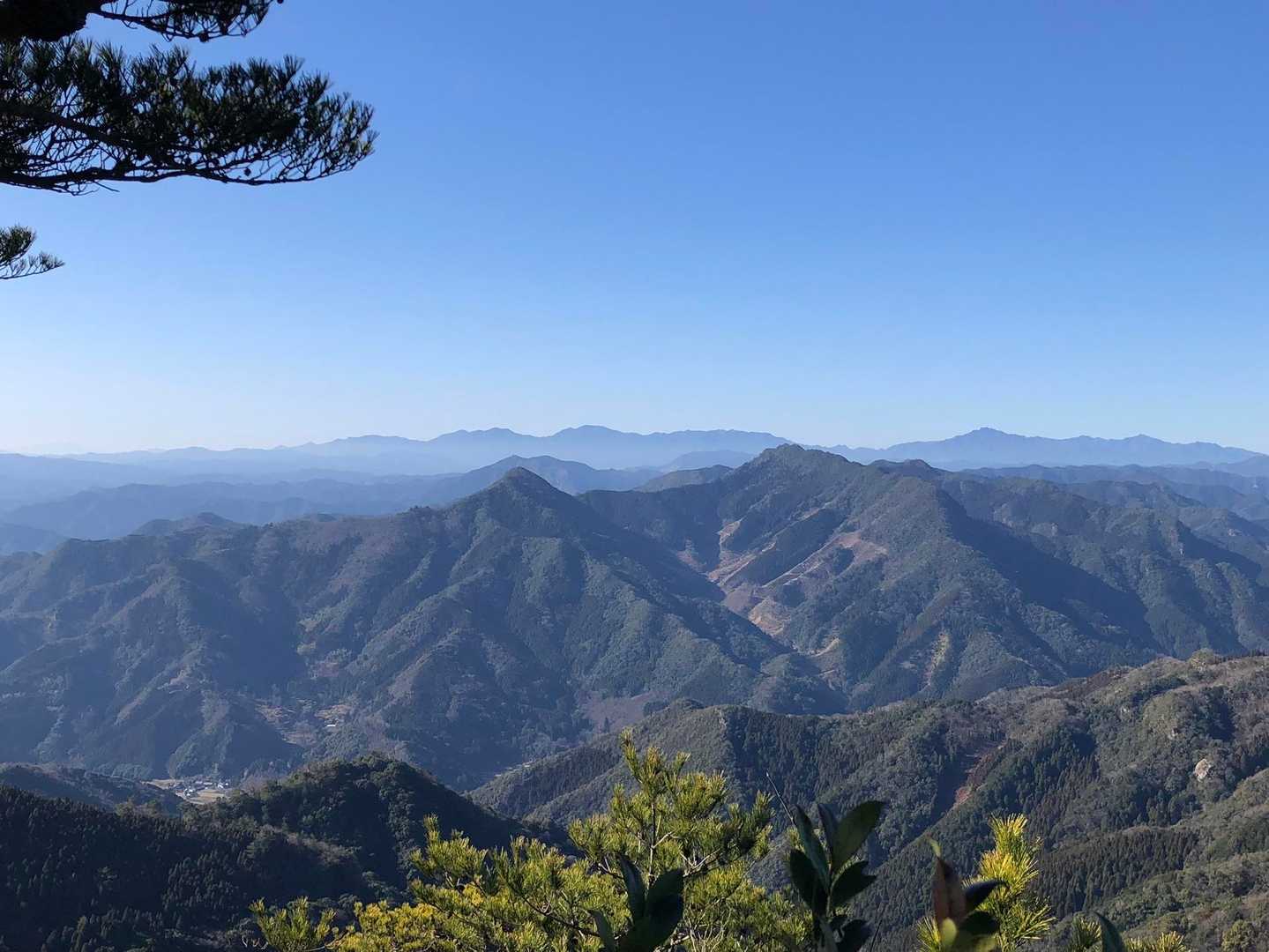 祖母・傾山　大崩山方向