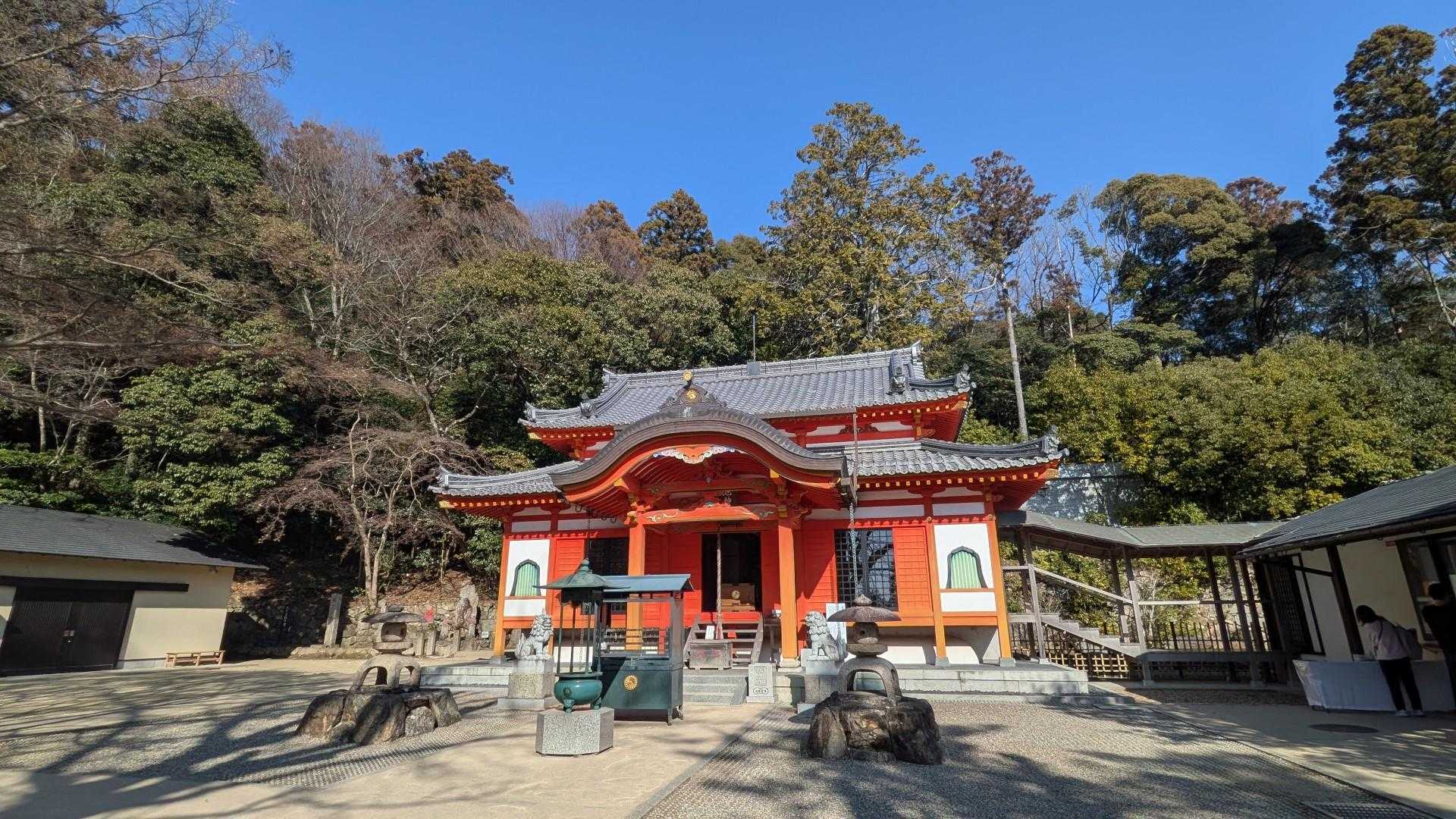 中山奥の院
お参り