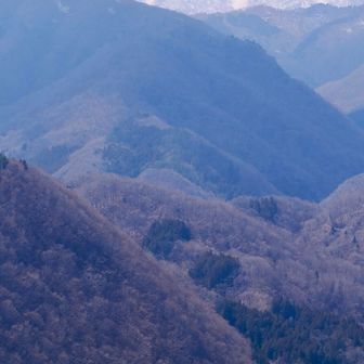 奥羽山脈へ吸い込まれて行きました