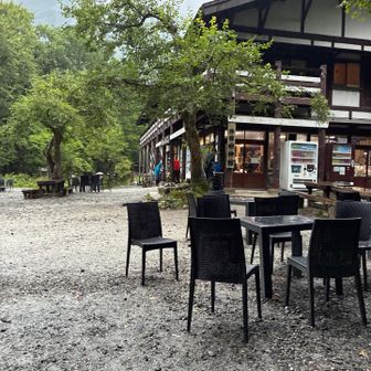 明神から本格的な雨