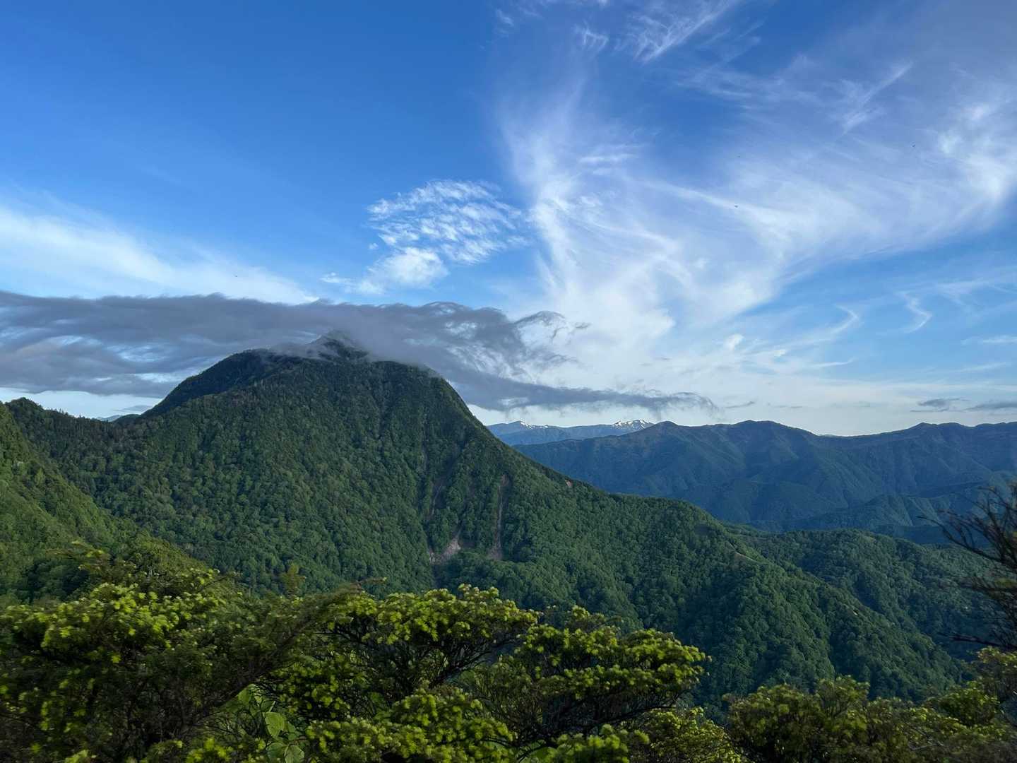 皇海山と日光白根山