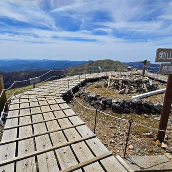 剣山山頂