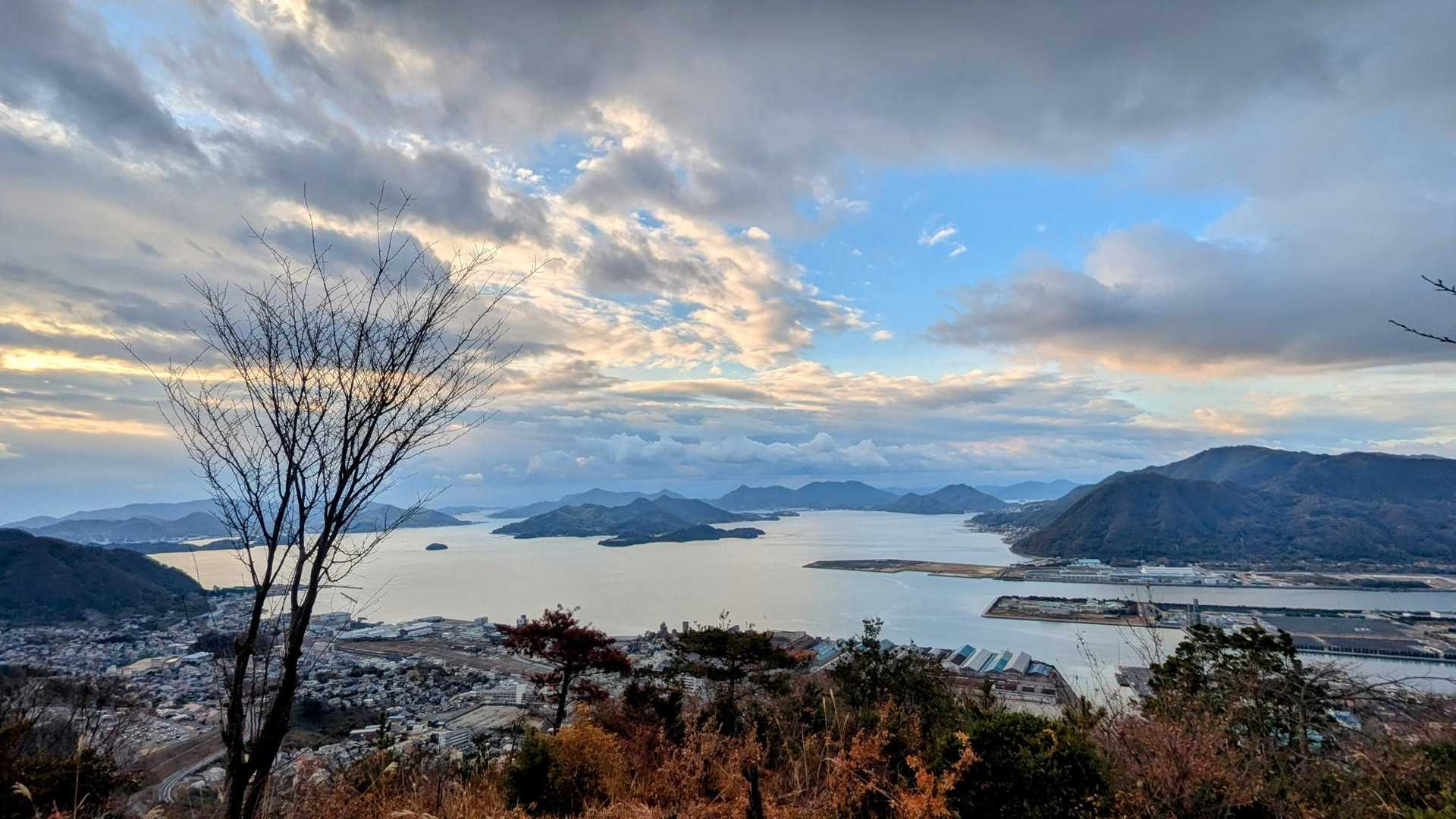 さすが、「見晴らし」連山🙌🙌
一座めから、瀬戸内海の多島美にうっとり
です❣️