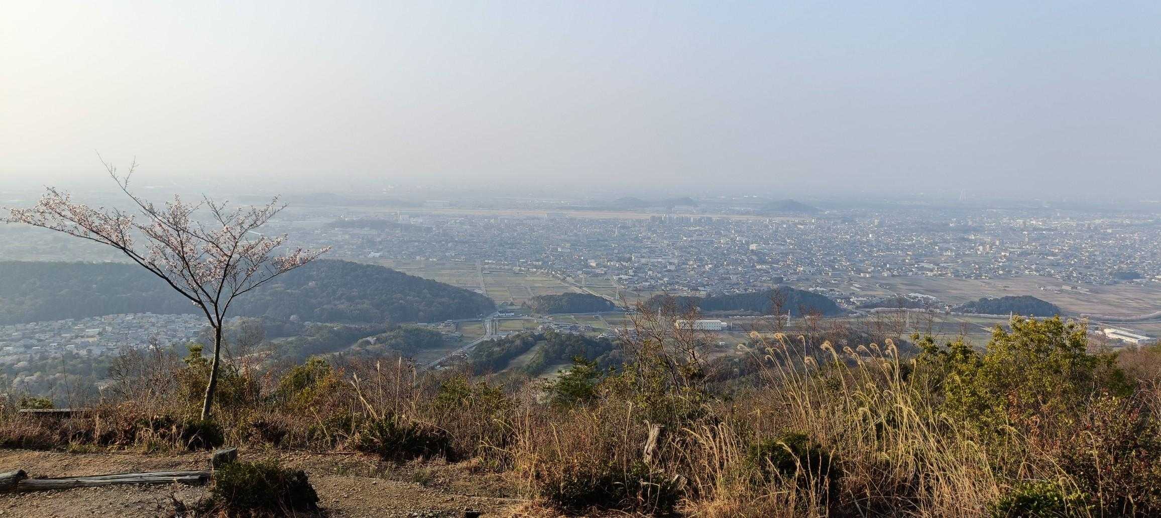 少し霞んでいますけど眺望良いです😊