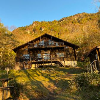 ひとまず小屋！