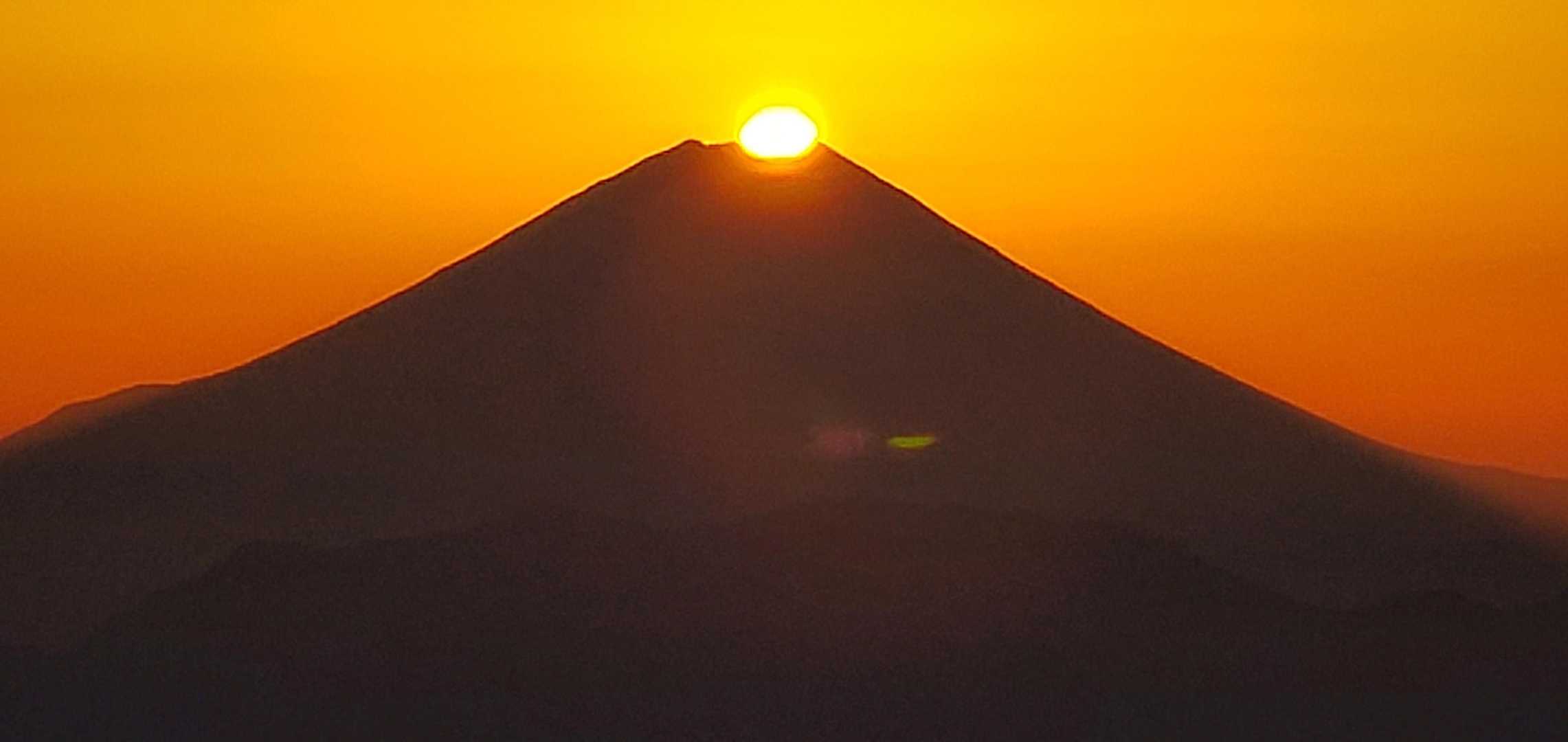 小河内岳往復 | 遥かな稜線が繋ぐ天空のオアシス、富士と塩見を望む大パノラマの写真