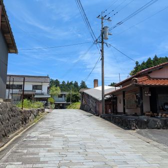 皿山
小石原焼の窯元が立ち並んでいる