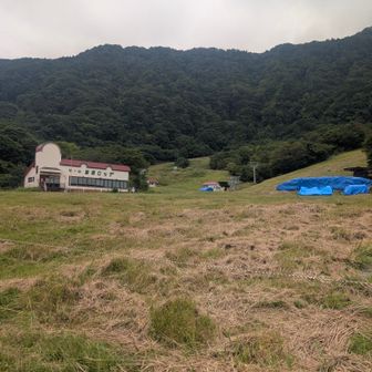 スキー場とロッジ