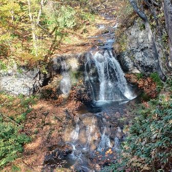 平和の滝