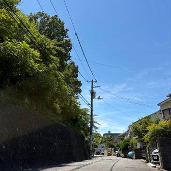 住宅地を進み