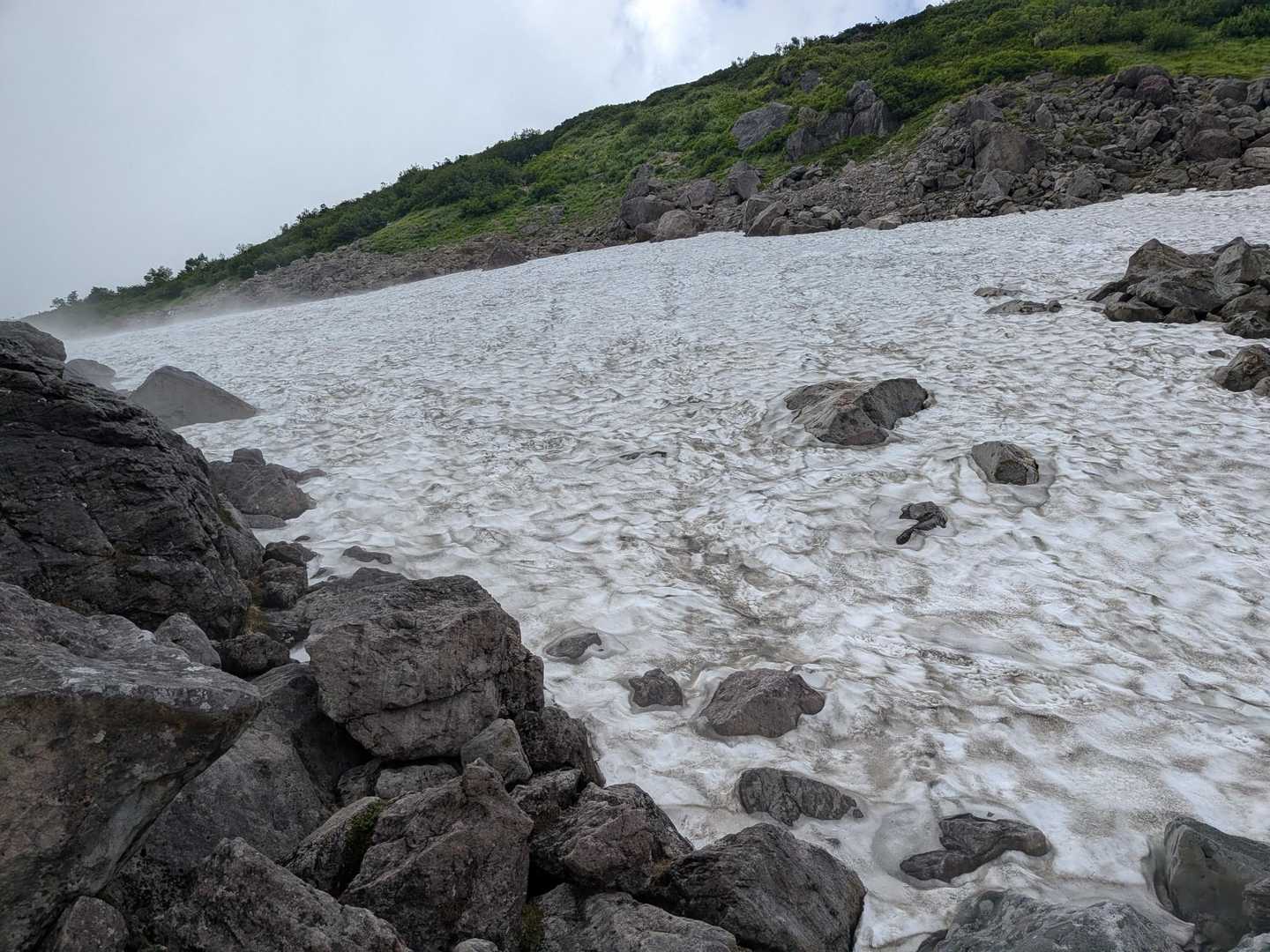 空気がひんやりして、ってか寒い