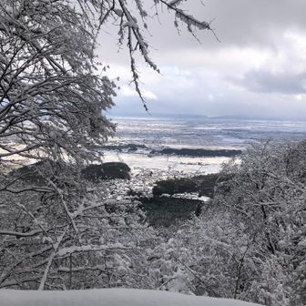 七合目からの眺め。さすがに今日は粟ヶ岳は見えませんね。