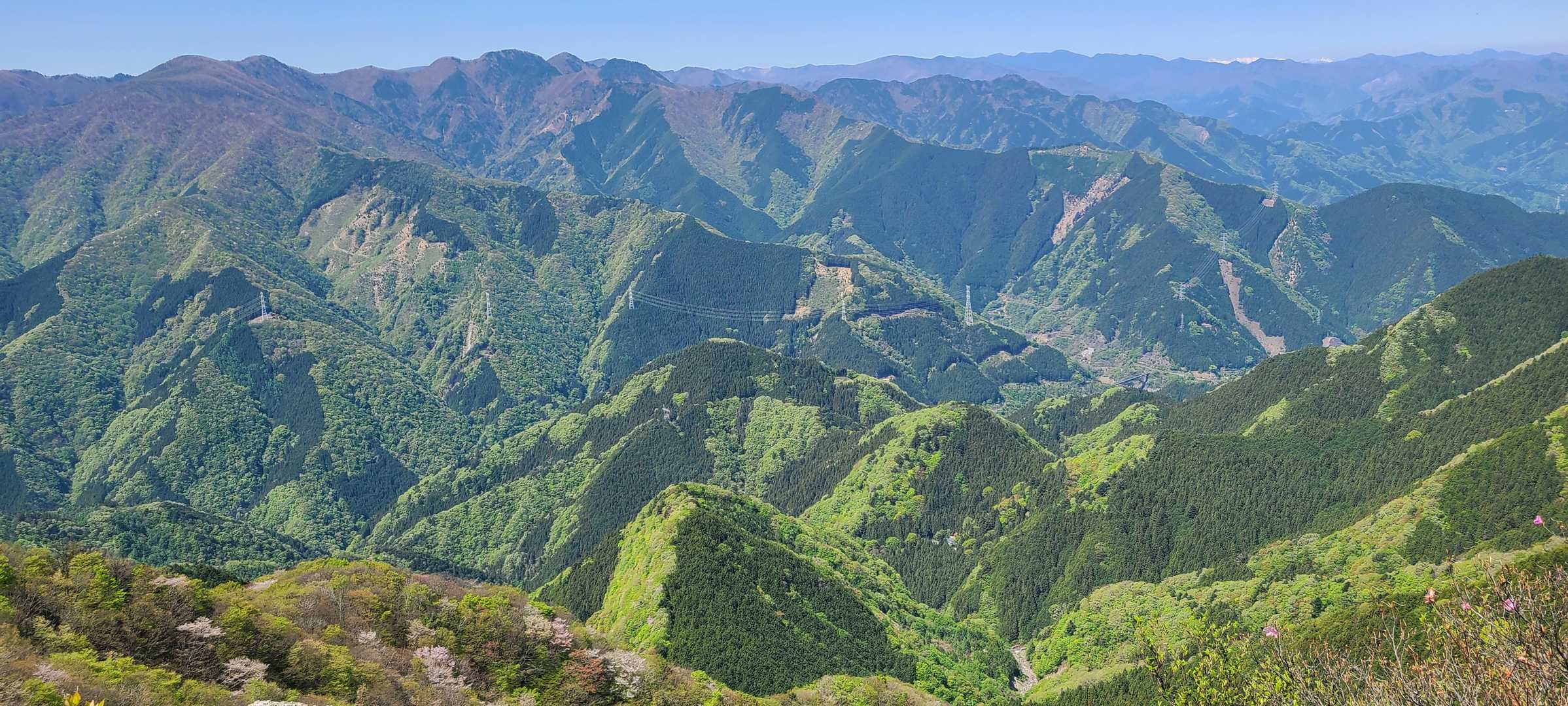 一ノ鳥居-武甲山-子持山-大持山-妻坂峠 周回コースの写真