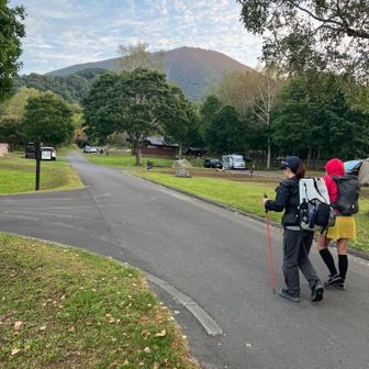 登山口で