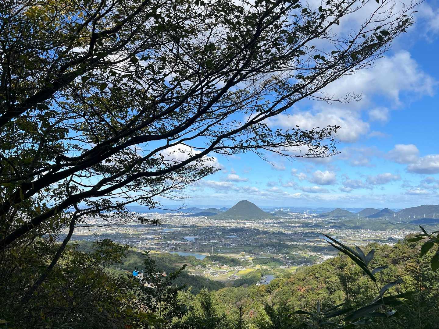 よき天気☀️
正面は飯野山⛰️