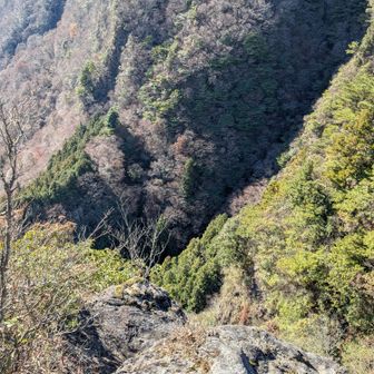 三ツ岩の先端
出っ張ってるからちょっと怖い