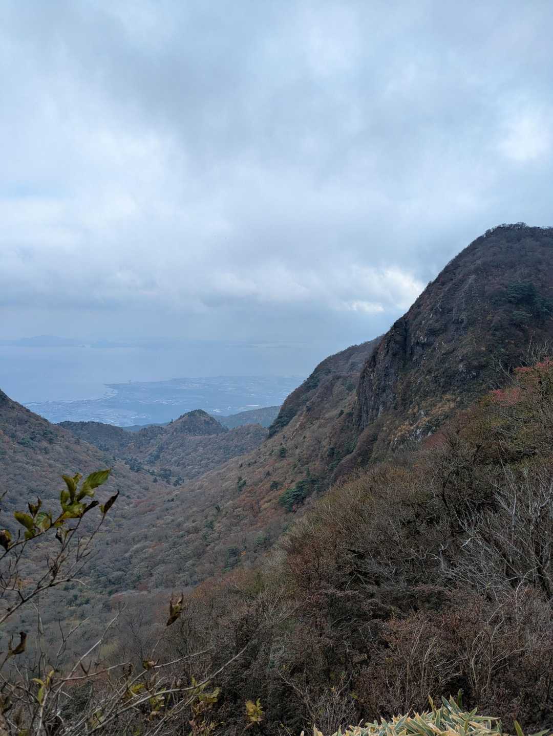 山から海が見えるの好き〜