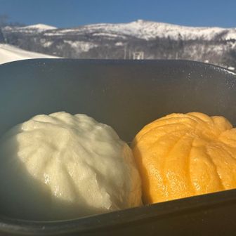 イワカガミ平の駐車場🅿️で