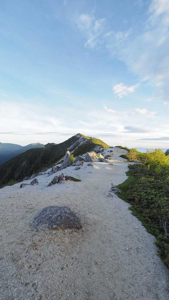 鳳凰三山縦走（薬師岳・観音岳・地蔵岳）夜叉神峠ピストン の写真 31