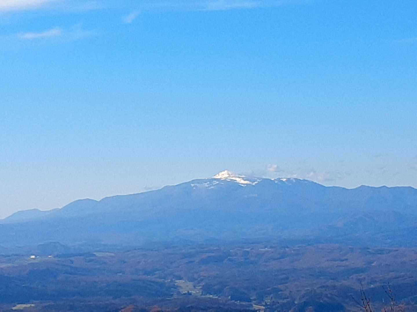 栗駒山も白い❄