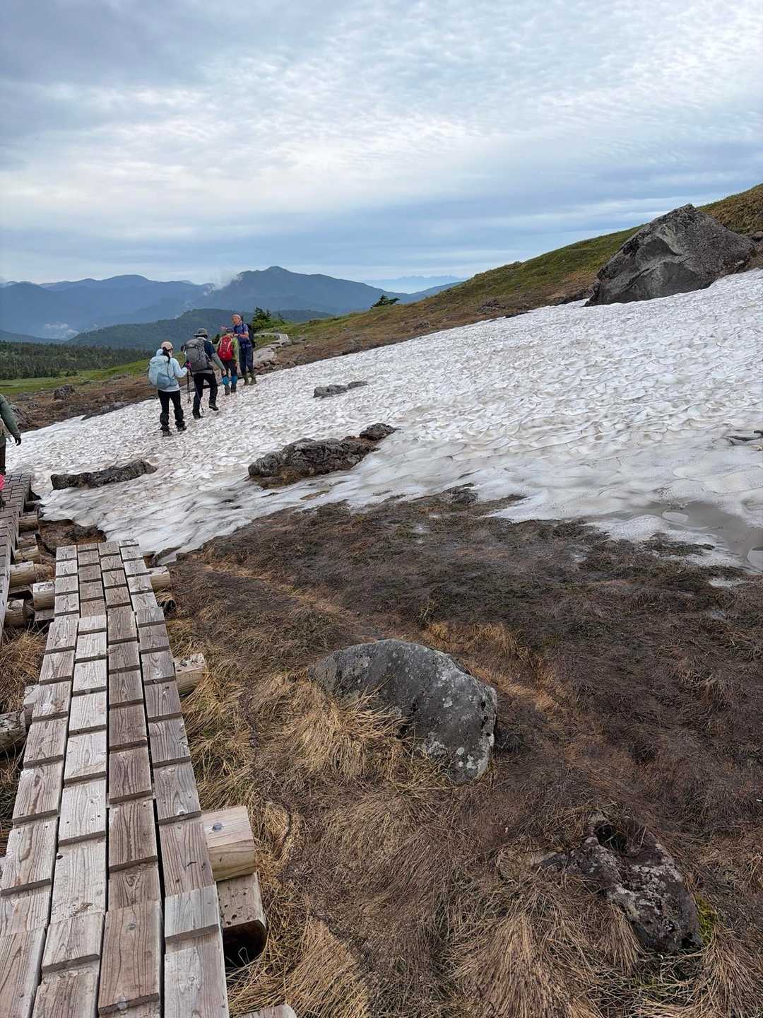 雪渓歩き