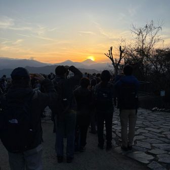 真っ暗にならないうちに下山します