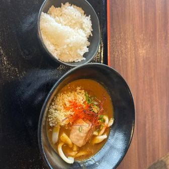 山頂駅でいつものカレーうどん🍛