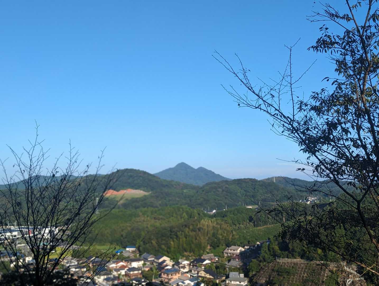 桜山からは立花、三日月▲