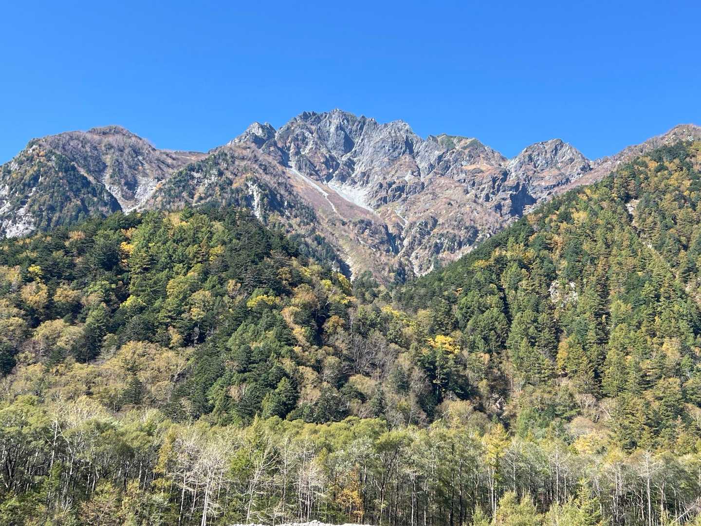 登山道からの前穂高岳