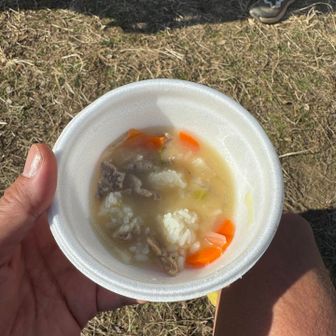 2週目の終わりの豚汁
めっちゃ胃にしみる
うまい