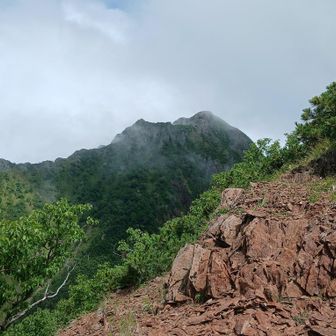 阿弥陀岳
