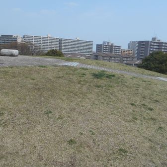 山頂❗．
下って、鶴牧西公園へ．