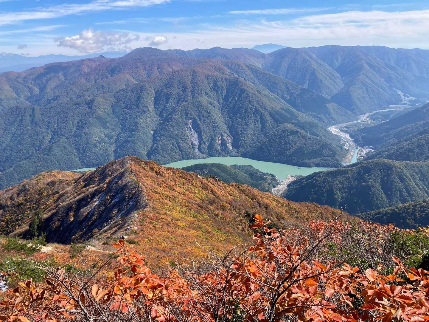 三方岩岳-馬狩荘司山-野谷荘司山 往復コースの写真