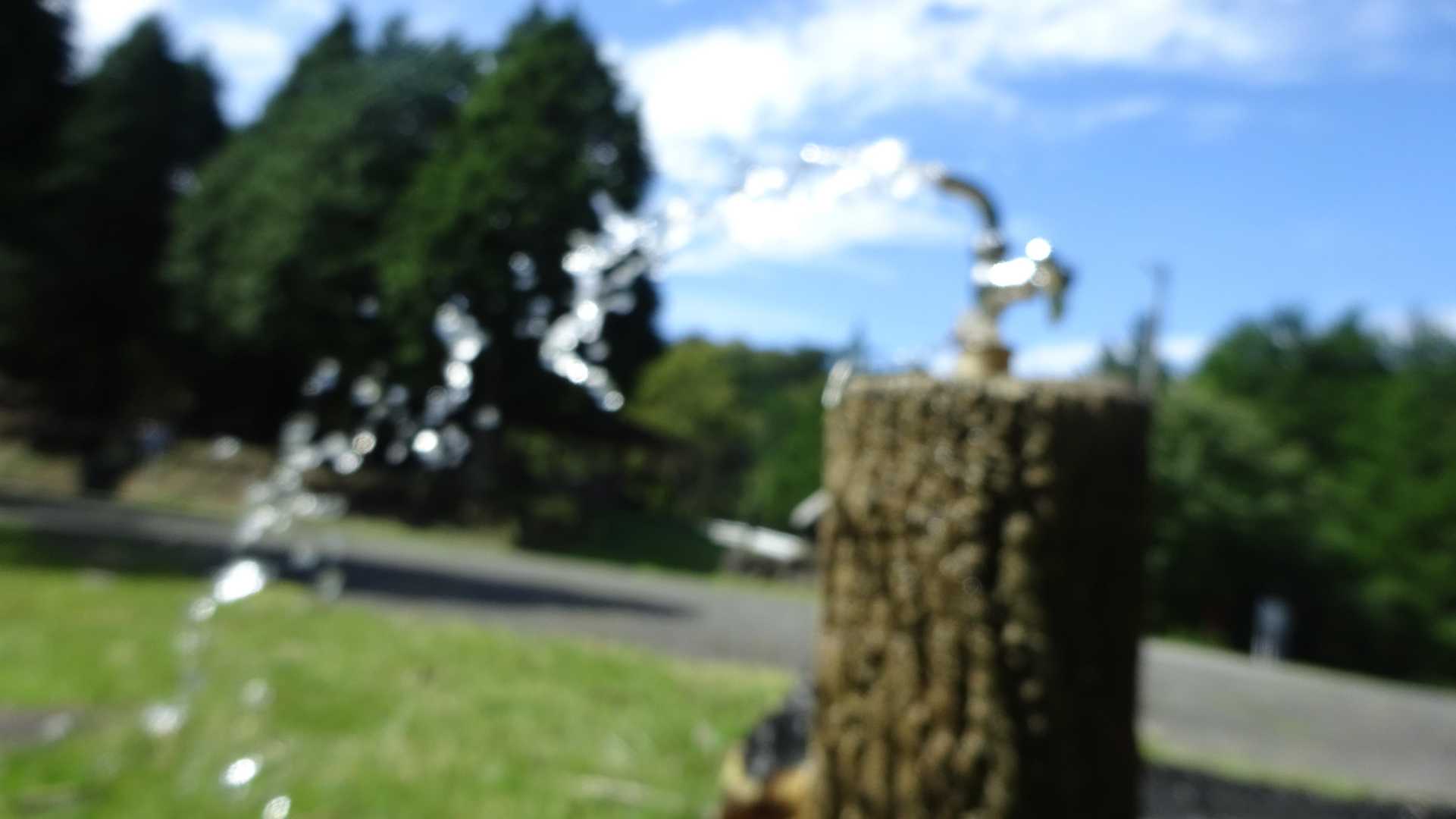 ⛲...💧  今日は..水浴びな～し.
帰りに予備の水分補給させて頂きました。
有難うございます😉🎶