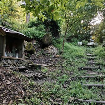 榎坂峠。お地蔵さんも久しぶり。