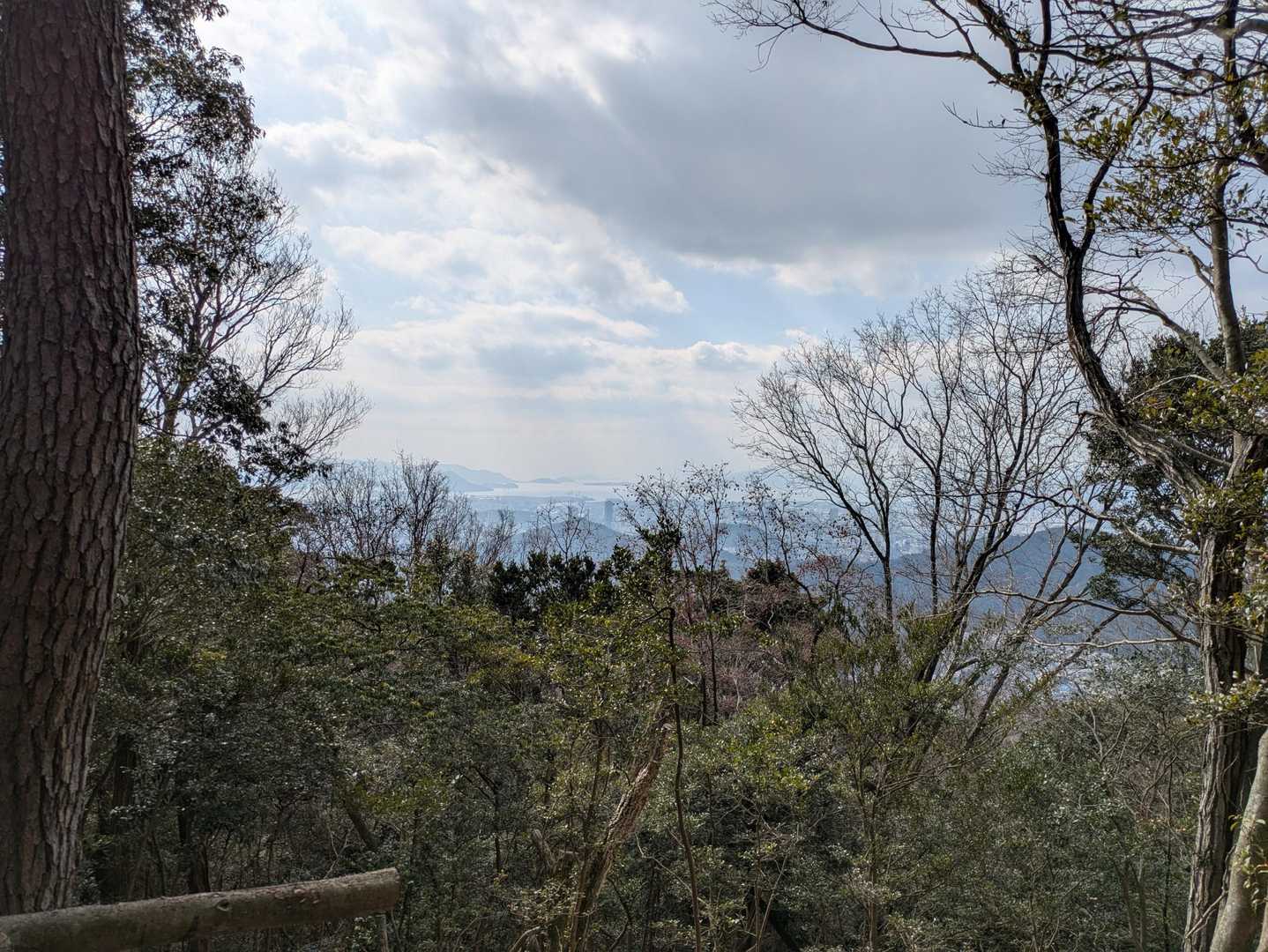 松笠山南峰