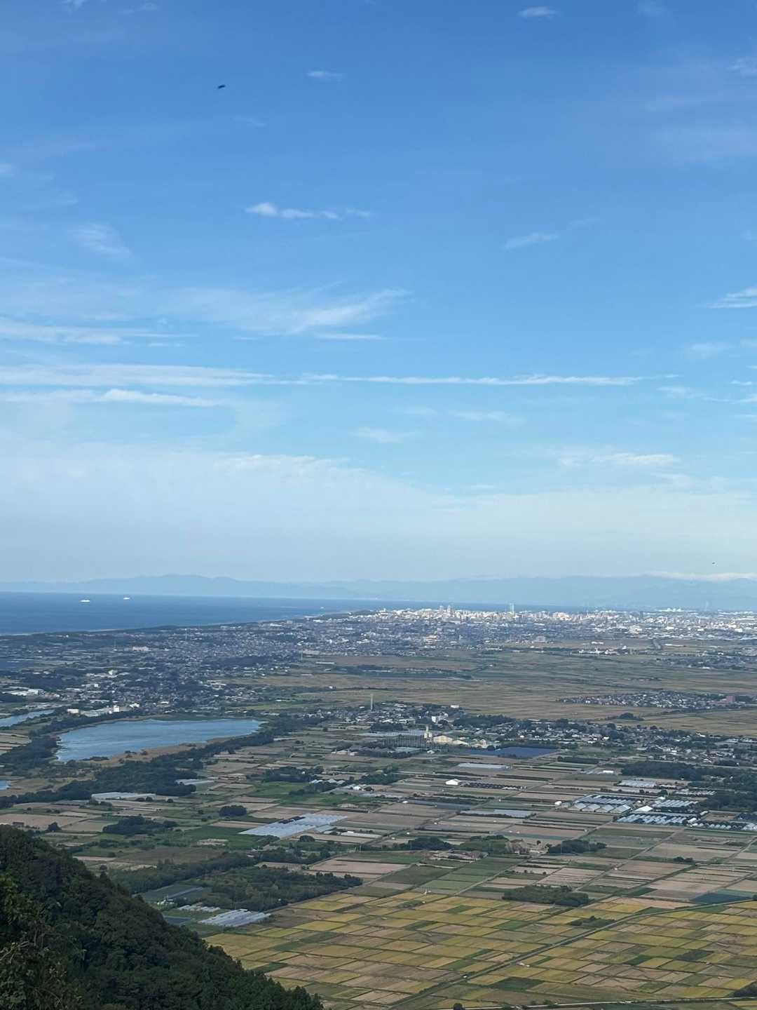宮前コース登山口-角田山 往復コースの写真
