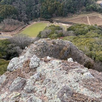 あのカタツムリ下りていったの！？
マジなの？
本当に落ちたら死ぬよ
あの下にドクロ岩がらあるらしいけど、これは無理だわ、諦めよう