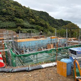 くろがね小屋　改装工事中でした
完成は２年後